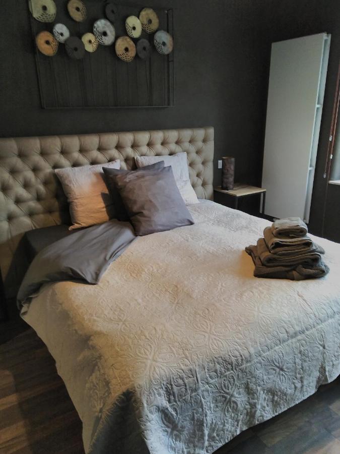 Yvoir Chambres D'Hotes Les 3 Salamandres מראה חיצוני תמונה